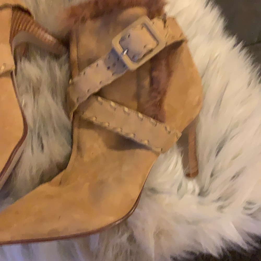 Boots - Picture 2 of 4